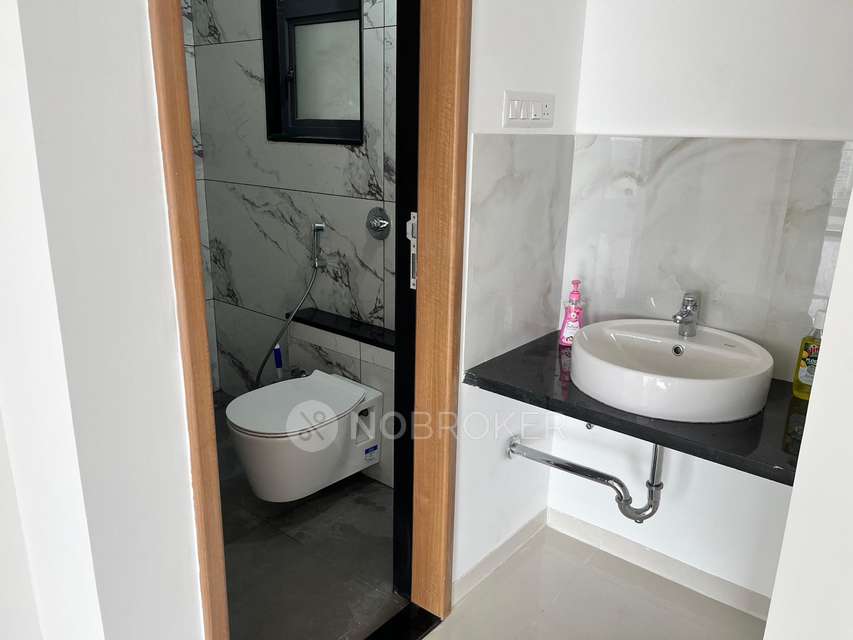 2 BHK Flat In Majestique Signature Tower Phase 2 for Rent  In Balewadi