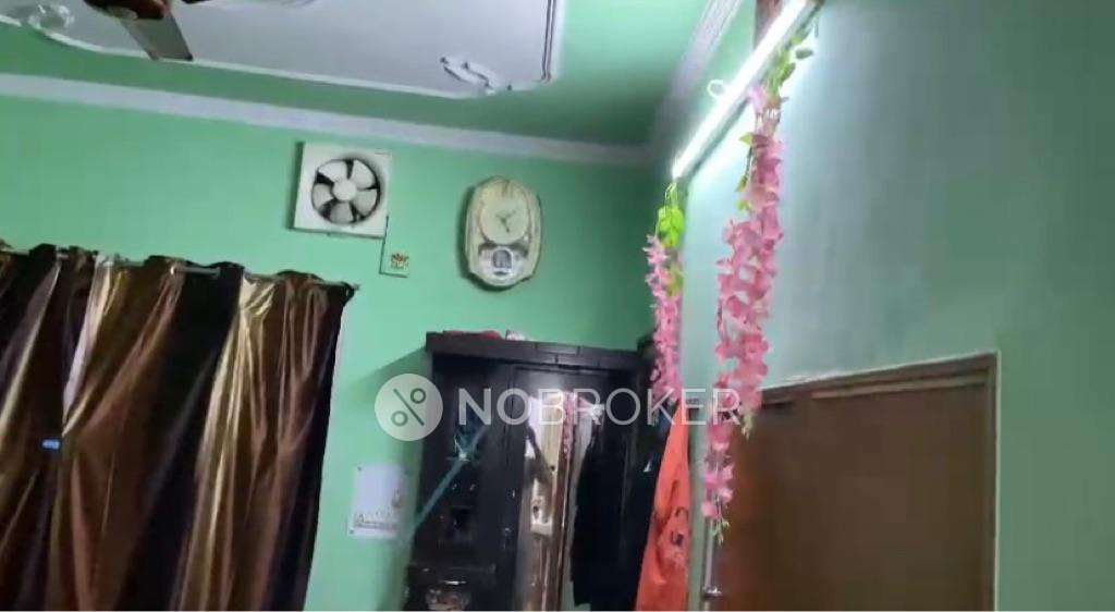 1 BHK Flat In Dda Lig Pocket 13 For Sale  In Manglapuri