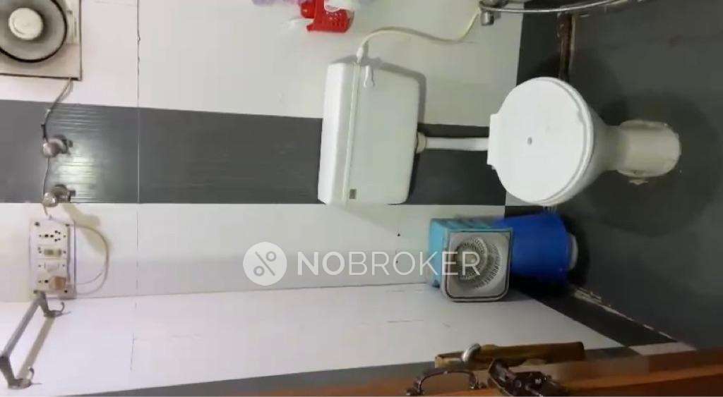 1 BHK Flat In Dda Lig Pocket 13 For Sale  In Manglapuri