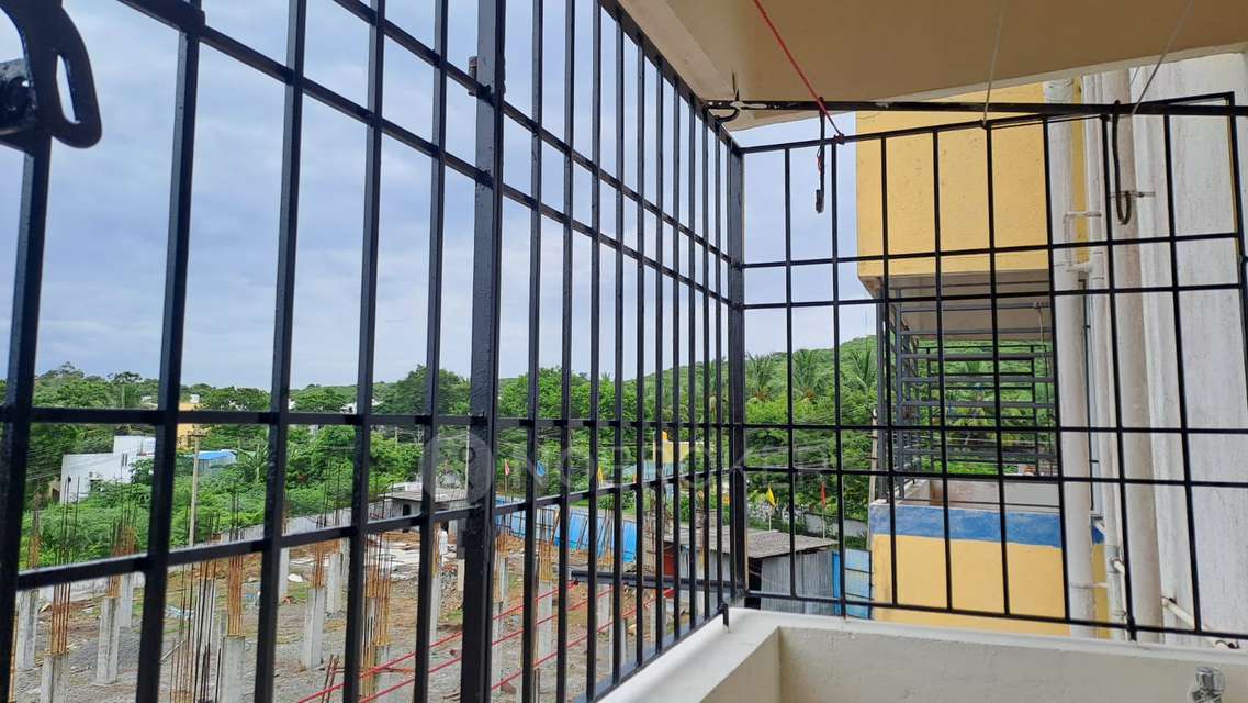 1 BHK Flat In Crystal Park For Sale  In Crystal Park