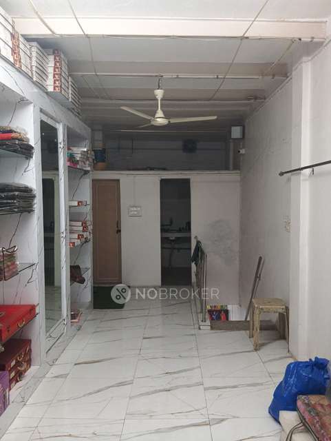 Shop in Sector 10a, Gurgaon for Rent 