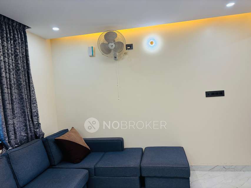 1 BHK Flat for Rent  In Basudev Kunj