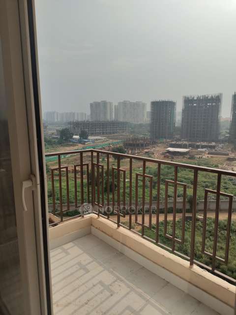 2 BHK Flat In Orchard Avenue For Sale  In  Sector 93