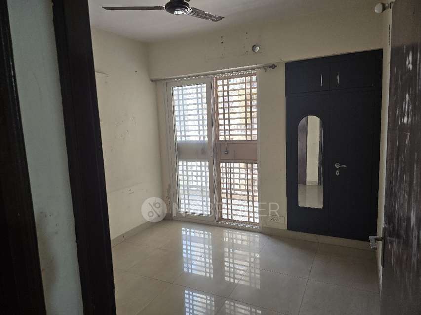 2 BHK Flat In T-18, Flat No 403, La Residentia For Sale  In Greater Noida West