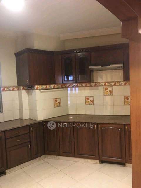 2 BHK Flat In South City Heights For Sale  In 41, Sector 14 Main Road, Dlf Colony, Gurugram, Haryana, India