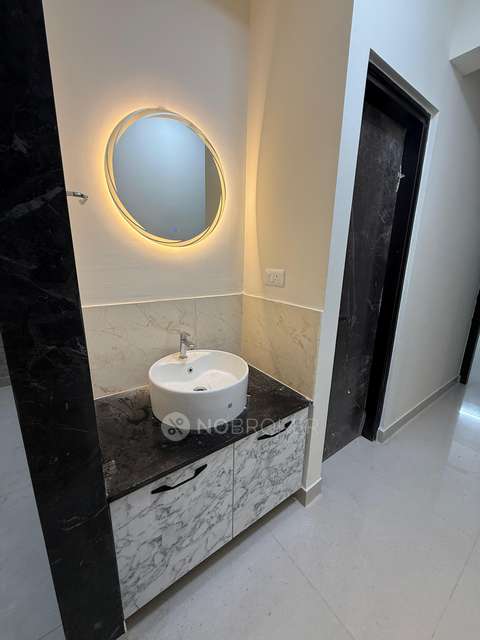 2 BHK Flat In Ahad Serenity, Hosa Road for Rent  In Hosa Road