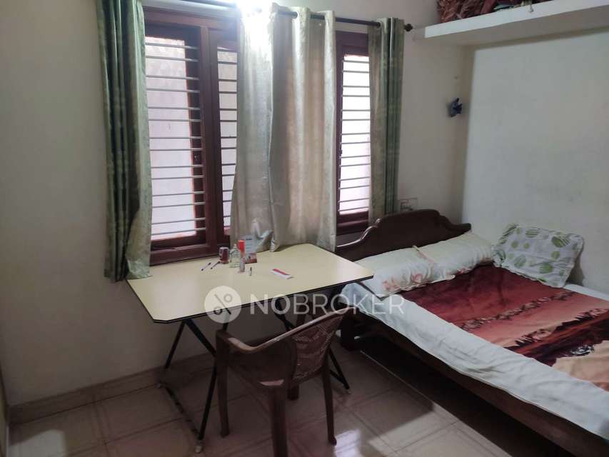 4+ BHK Flat For Sale  In Vimanapura