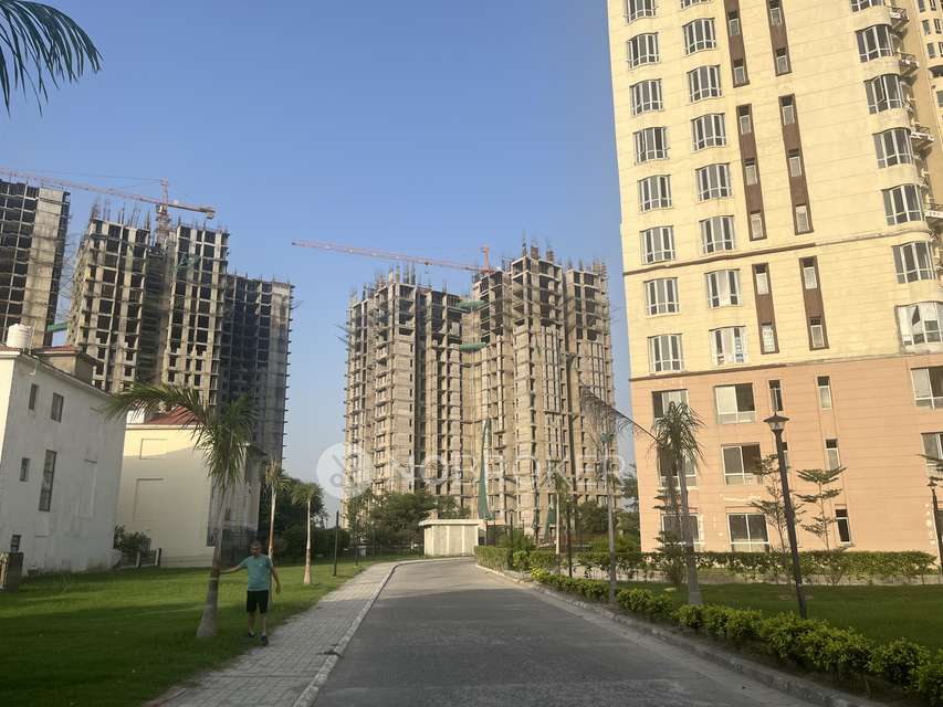 2 BHK Flat In Jaypee Greens Kube For Sale  In Sector 128