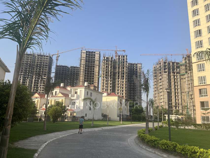 2 BHK Flat In Jaypee Greens Kube For Sale  In Sector 128