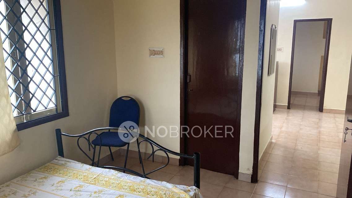 Single Room for Female In 2 BHK  In Cosmo Towers In T. Nagar