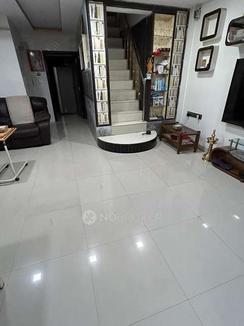 4+ BHK House For Sale  In Posh Complex, Hatkesh