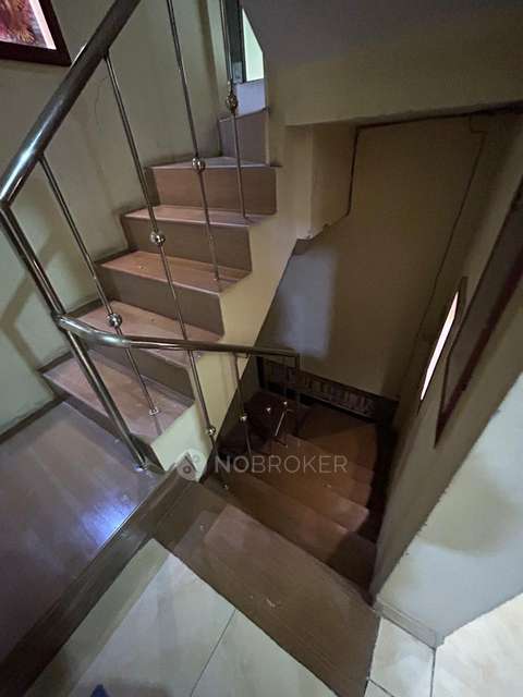 4+ BHK House For Sale  In Posh Complex, Hatkesh