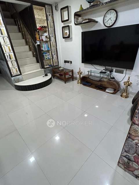 4+ BHK House For Sale  In Posh Complex, Hatkesh