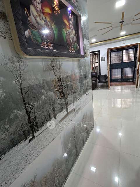 4+ BHK House For Sale  In Posh Complex, Hatkesh