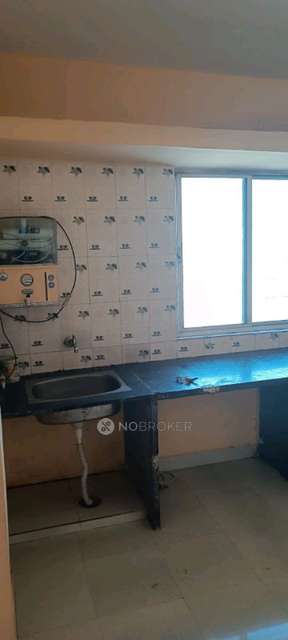 1 BHK Flat In Aryan Heights, Hadapsar For Sale  In Siddhivinayak Colony,