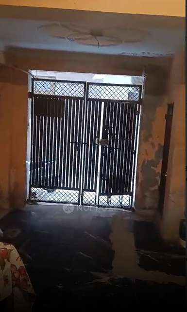 2 BHK Flat In Standalone Building  For Sale  In Vashist Park