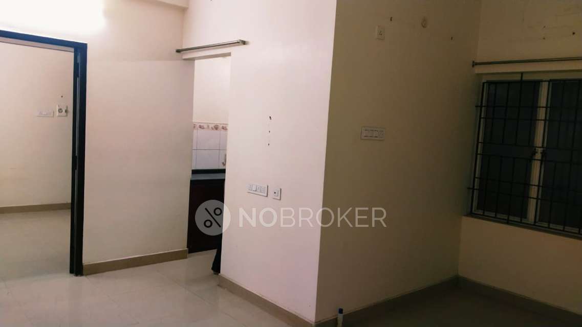 2 BHK Flat In Dakshin Davesh For Sale  In Porur