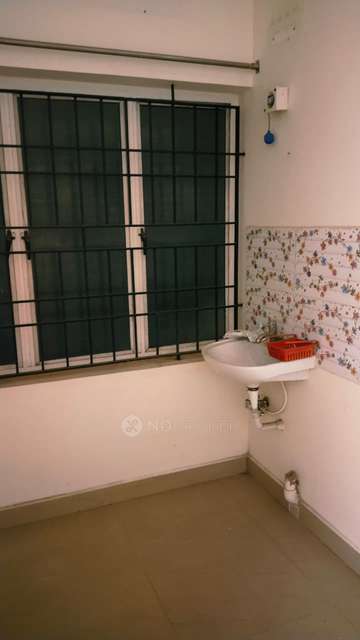 2 BHK Flat In Dakshin Davesh For Sale  In Porur