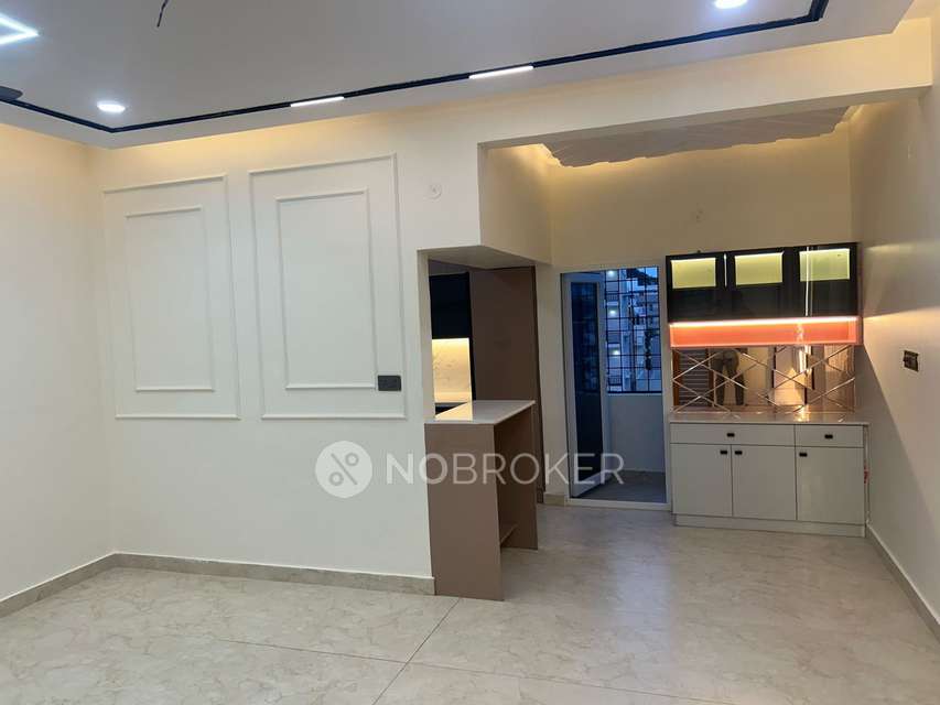 4+ BHK Flat For Sale  In Krishnarajapuram