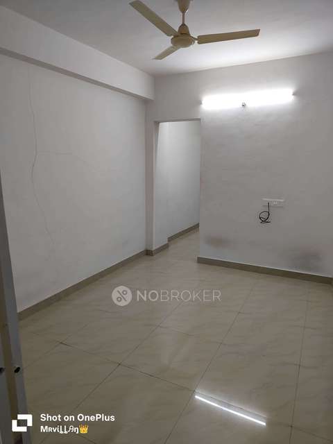 Single Room for Female In 1 BHK  In Laxmi Nagar