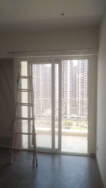 2 BHK Flat In Mahagun Mantraa 2 For Sale  In Vaidpura