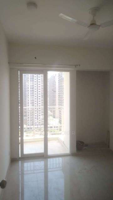 2 BHK Flat In Mahagun Mantraa 2 For Sale  In Vaidpura