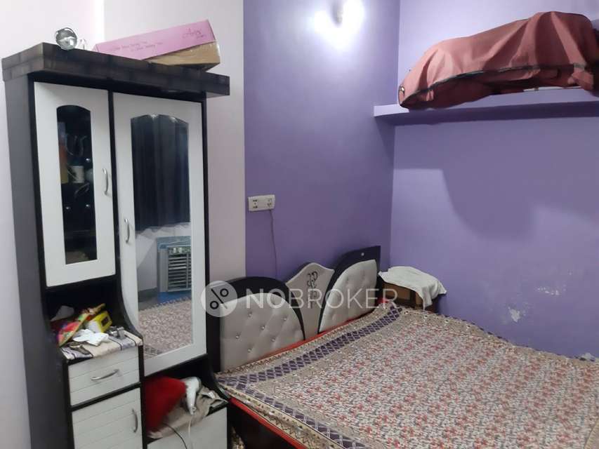1 RK Flat In Neelkanth Apartment for Rent  In Kaushambi