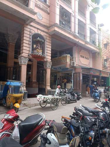Shop in Feelkhana, Hyderabad for sale 