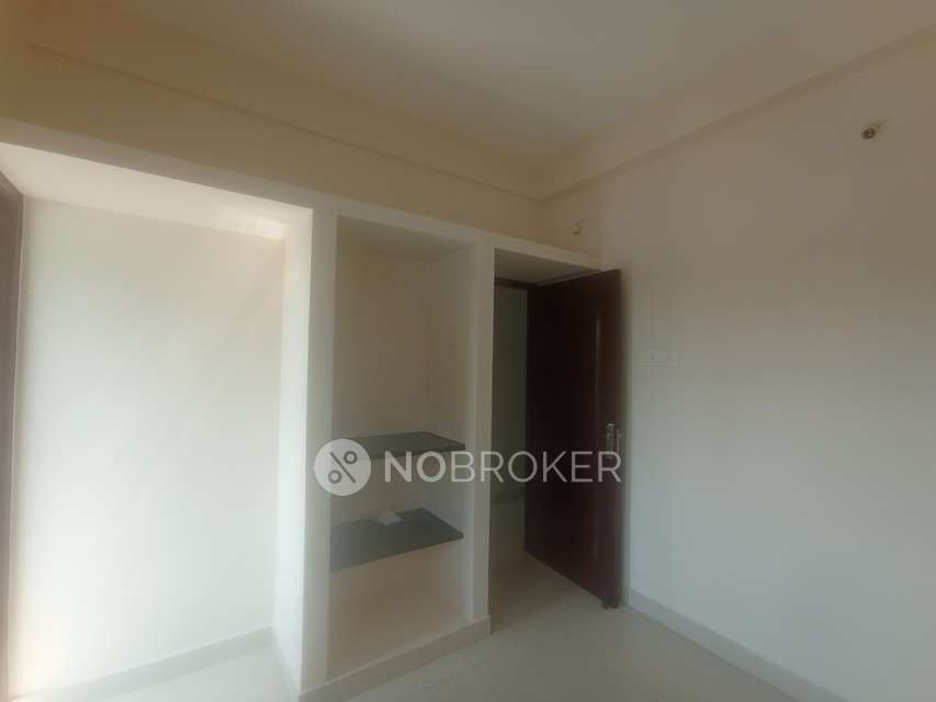 2 BHK Flat In Mahakeerthi Flats For Sale  In Kanakan Chatram, Ponniammanmedu