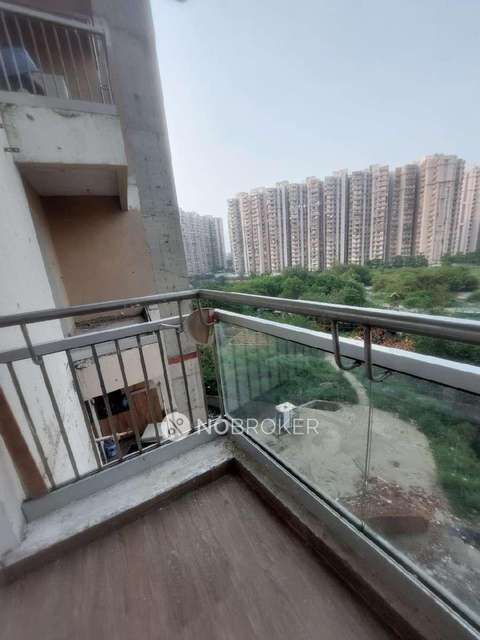 1 RK Flat In Supertech North Eye For Sale  In  Sector 74