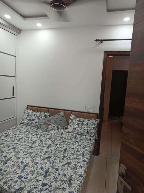 2 BHK Flat In Sukhmani First Floor For Sale  In Shiv Nagar, Janakpuri