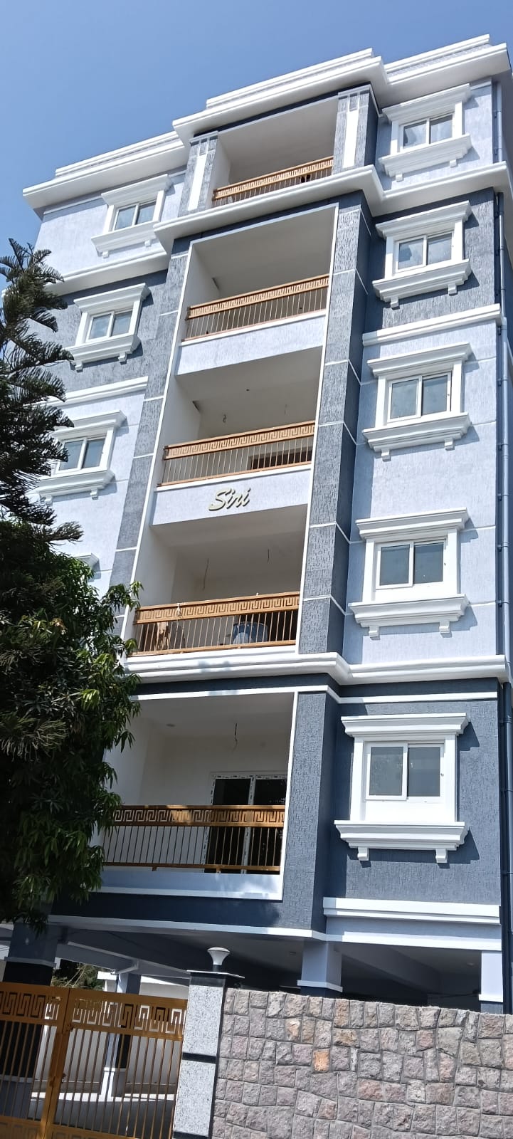 Siri Nivas Apartment