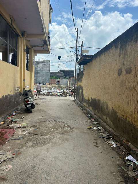 Godown/Warehouse in Chaukhandi, Noida for Rent 