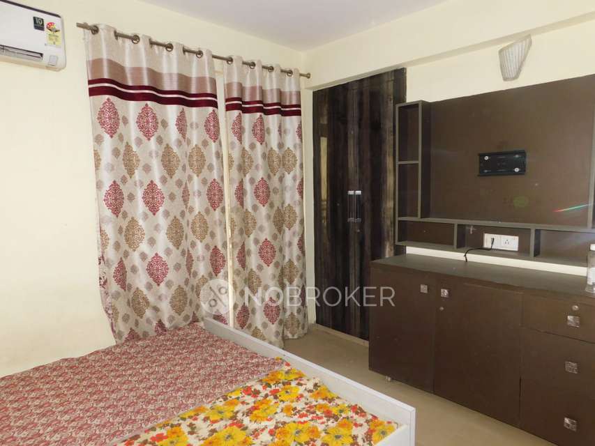 2 BHK Flat In Stellar Jeevan For Sale  In Bisrakh Jalalpur