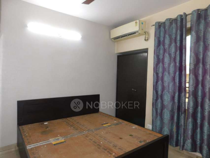 2 BHK Flat In Stellar Jeevan For Sale  In Bisrakh Jalalpur