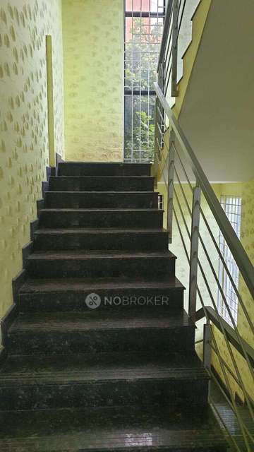 4+ BHK Flat For Sale  In Kumaraswamy Layout