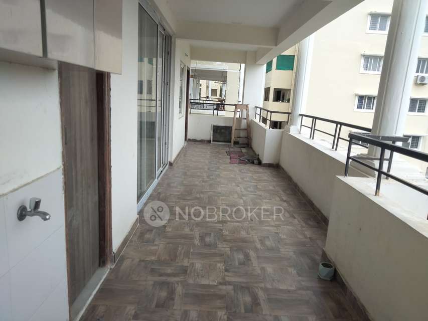 3 BHK Flat In Sankalp Home Apartment  For Sale  In Tellapur