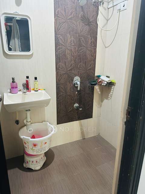 1 BHK Flat In Kamanwala Manavsthal For Sale  In Malad West