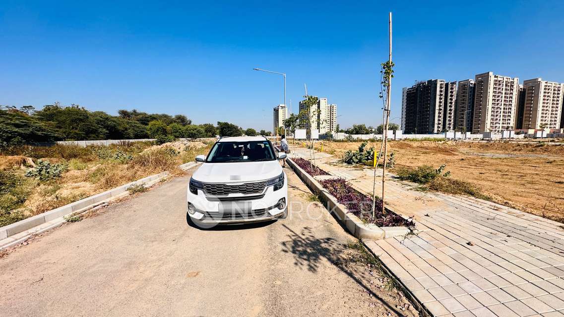 Plot For Sale  In Ireo Savvana In Ireo Savannah