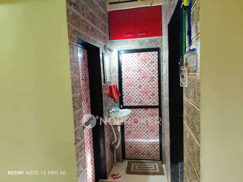 1 BHK Flat In Rupchand Apartment, Majiwada For Sale  In Kapurbawdi Police Station