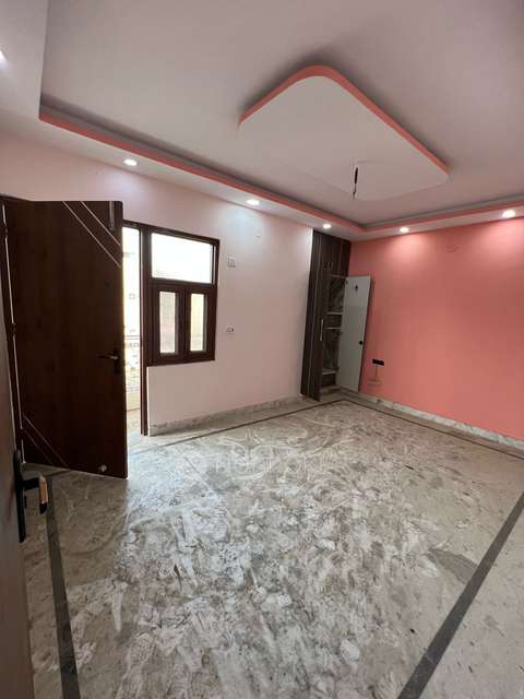 4 BHK Flat In Tri Nagar for Rent  In Tri Nagar