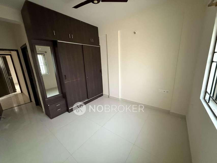 2 BHK Flat In Landstar Pinnacle For Sale  In Aavalahalli