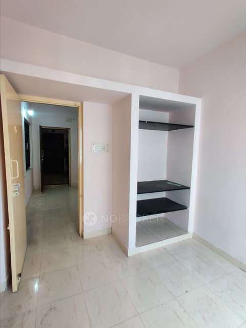 2 BHK Flat In Tnhb Lig Flat Athipett,  For Sale  In Ambattur Industrial Estate