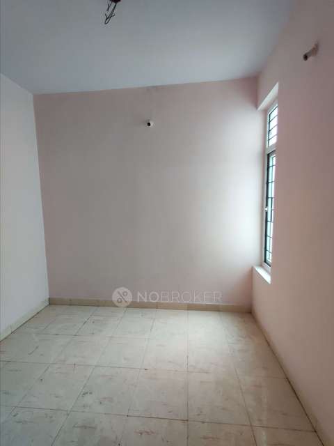 2 BHK Flat In Tnhb Lig Flat Athipett,  For Sale  In Ambattur Industrial Estate