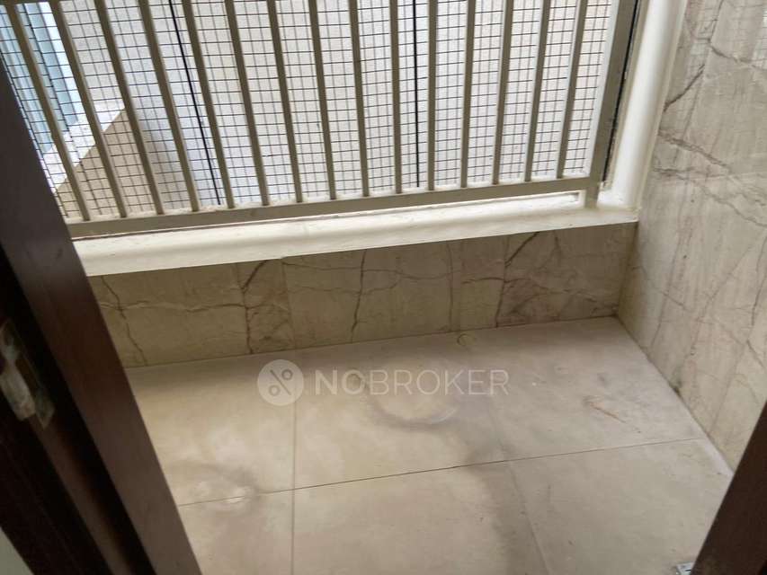 3 BHK Flat In Vasavi Solitaire Heights, Ameerpet, North Hyderabad, Hyderabad, Hyderabad District for Rent  In Ameerpet, North Hyderabad, Hyderabad, Hyderabad District