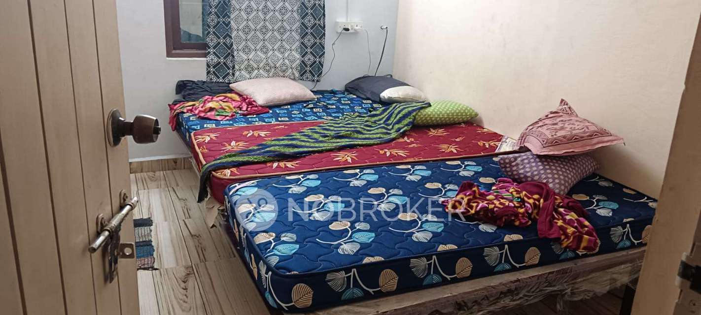 PG for Boys in Alappakam