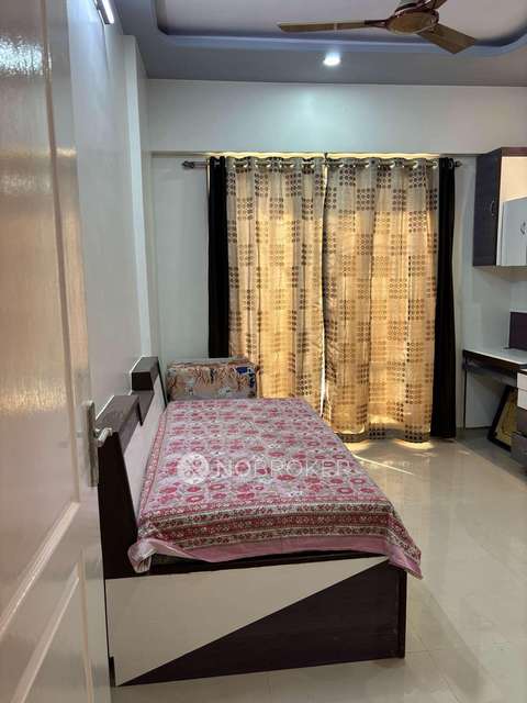 2 BHK Flat In Ravi Estate For Sale  In Thane West