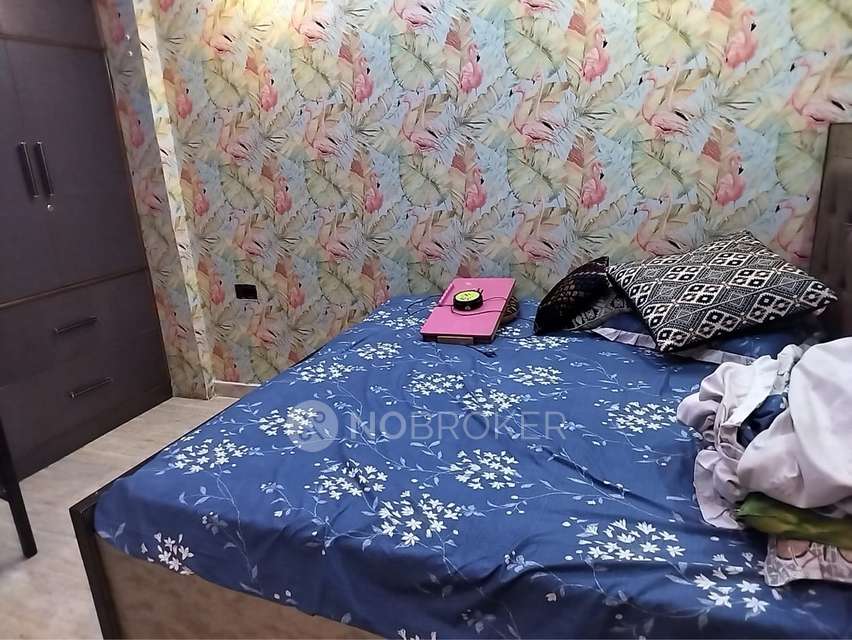 2 BHK Flat For Sale  In Paharganj