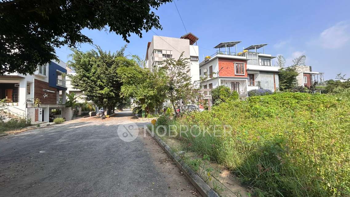 Plot For Sale  In Mana Foliage In Dommasandra