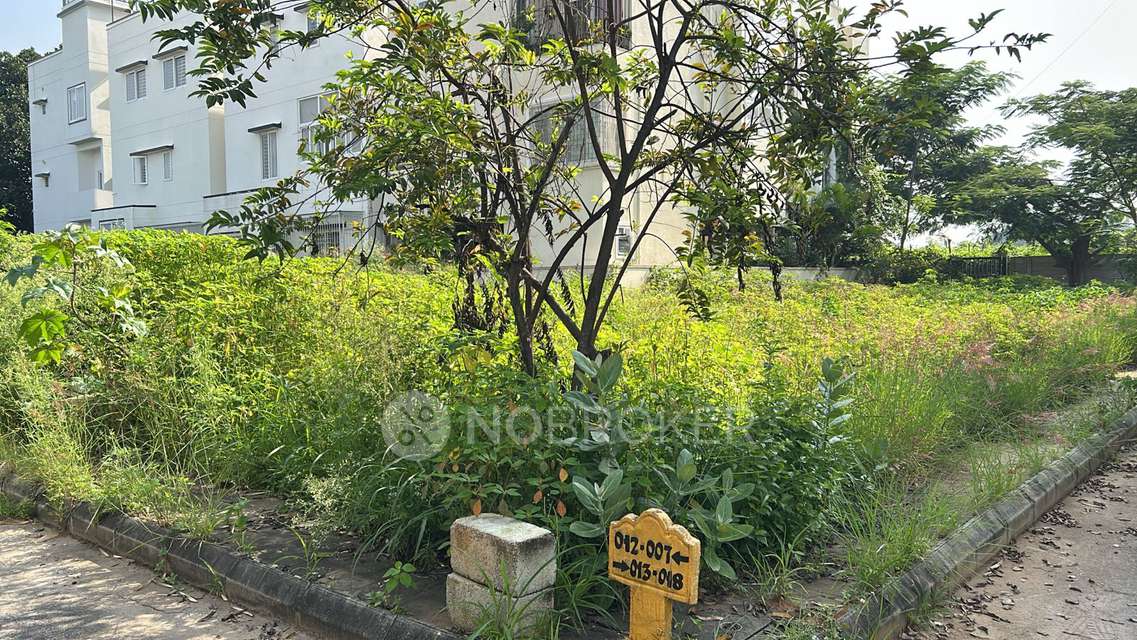 Plot For Sale  In Mana Foliage In Dommasandra